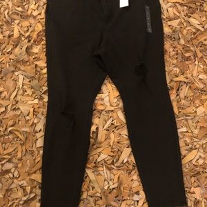 High-Rise Skinny Jean - Destructed Black Sz18